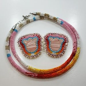 Authentic Native American Beaded Necklade Set